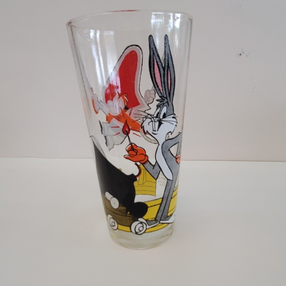 Bugs Bunny glass..1970's